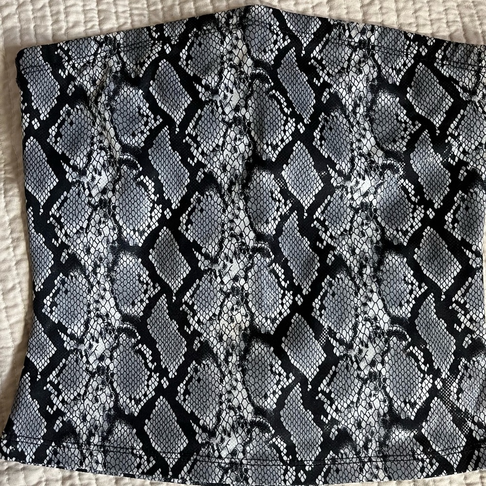 Snake print